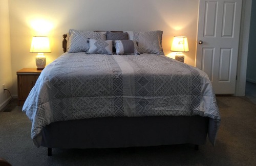 Cumberland House | Cozy new home on ridgetop in the woods!