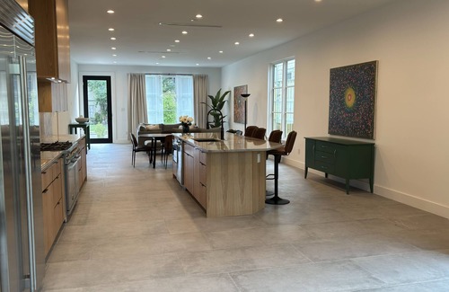Knox - Henderson House | COZY NEW MODERN HOME - NEAR: Downtown DALLAS - AA Convention Center
