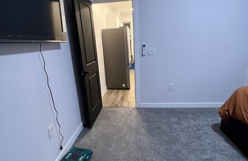 Glenwood Apartment | Cozy newly renovated two-bedroom apartment