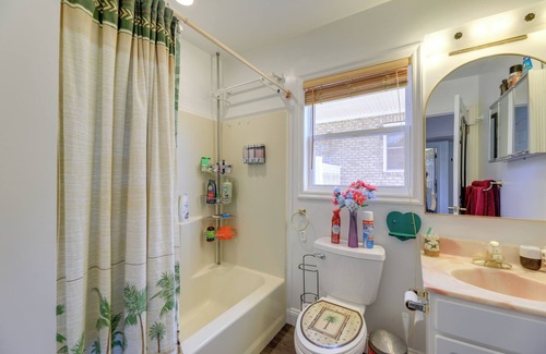 Newport Apartment | Cozy Newport Apartment w/Dock & Creek Access!