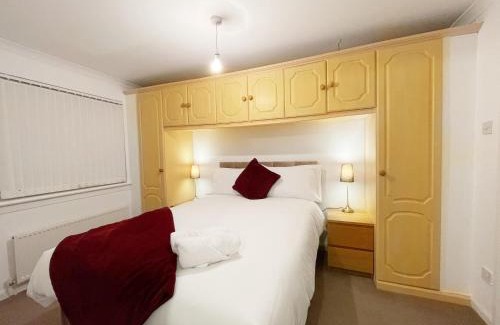 Nitshill House | Cozy Nights SVP Detached House