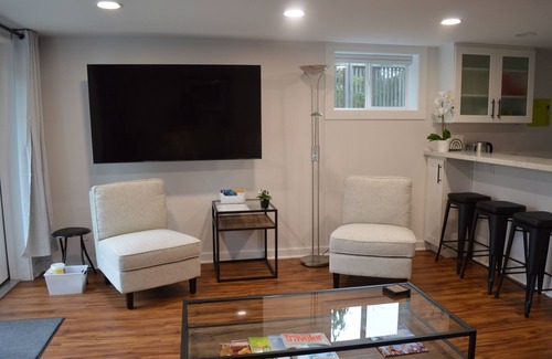 Crown Hill Apartment | Cozy North Seattle 1-Bedroom with Private Patio Near Park Hiking Trails