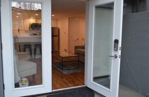 Crown Hill Apartment | Cozy North Seattle 1-Bedroom with Private Patio Near Park Hiking Trails