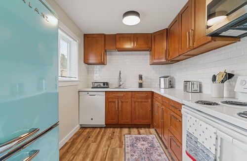 Olympic Hills House | Cozy North Seattle Rambler with Spacious Yard