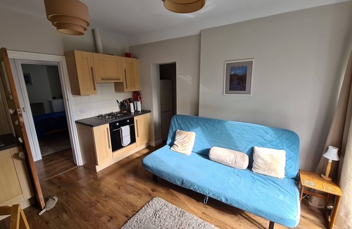 Mapperley Apartment | Cozy Nottingham Apartment with Perfect Location