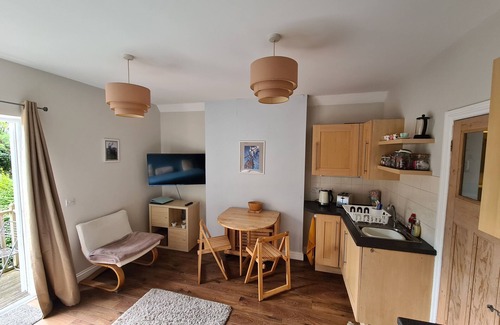 Mapperley Apartment | Cozy Nottingham Apartment with Perfect Location