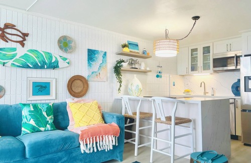 Punaluu Apartment | Cozy oceanfront 1-bedroom condo with WiFi, and access to sandy beach.