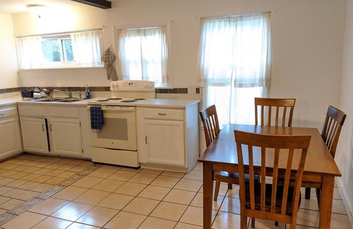 Gainesville House | Cozy off Archer