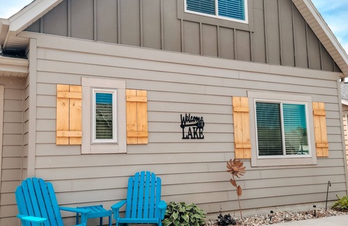 Arnolds Park Cabin | Cozy Okoboji Cabin at Bridges Bay