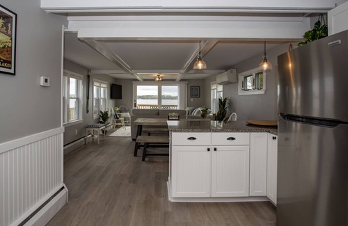 Seneca Falls House | Cozy on Cayuga: "Lakeside Wine Country Dream Home!"