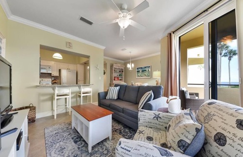 Sawgrass Condo | Cozy one bedroom two bath condo by the sea