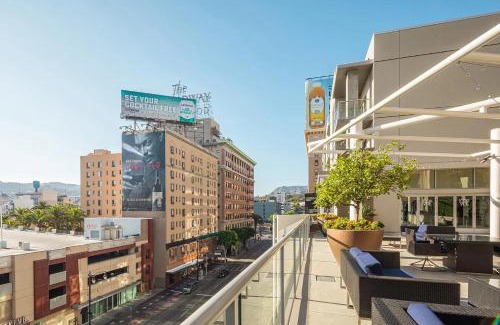 Hollywood Apartment | Cozy One Bedroom in Heart of Hollywood
