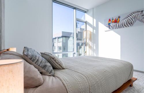 Hollywood Apartment | Cozy One Bedroom in Heart of Hollywood