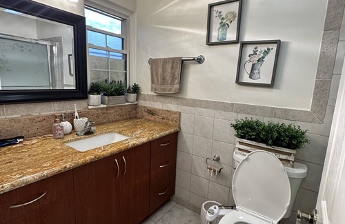 Northridge Apartment | Cozy One bedroom/one bath in LA