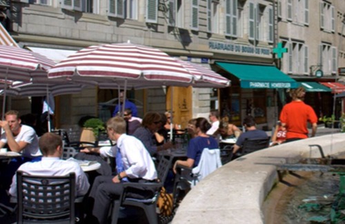 Bourg-de-Four Apartment | Cozy one bedroom/studio in center old town 2 min from lake