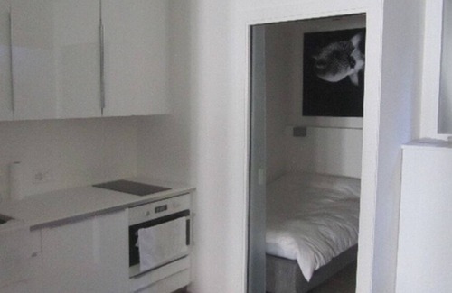 Bourg-de-Four Apartment | Cozy one bedroom/studio in center old town 2 min from lake