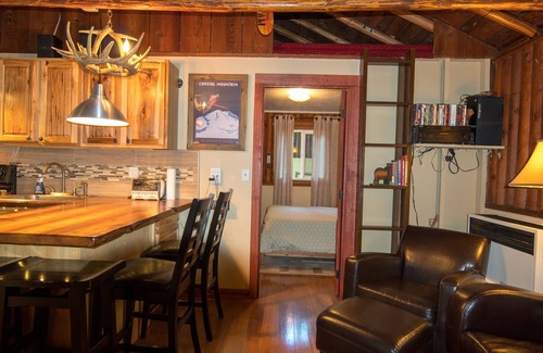 Packwood Cabin | Cozy Packwood Ski Cabin near White Pass and Mt Rainier