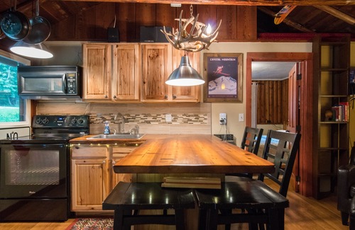 Packwood Cabin | Cozy Packwood Ski Cabin near White Pass and Mt Rainier