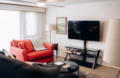 Sugar Mountain Apartment | Cozy & Peaceful View - Walk2Resort - Fireplace