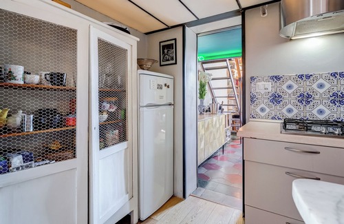 Rione XIV Borgo Apartment | cozy penthouse sited on exclusive pedestrian Borgo Pio. Perfect for family of 3