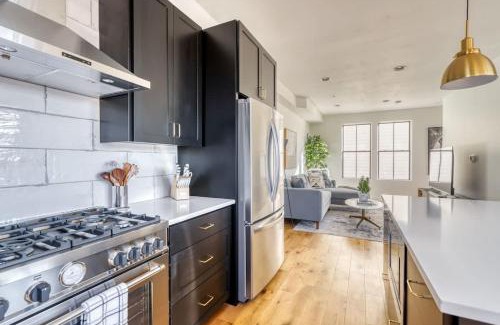 North Tabor House | Cozy Perfect Portland Escape - Chefs Kitchen