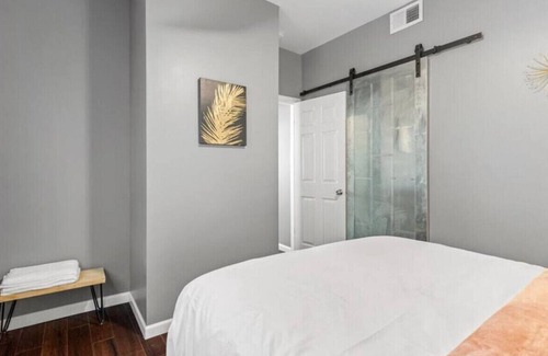 Meridian-Kessler Apartment | Cozy Pet-Friendly Close to Convention & Hospitals