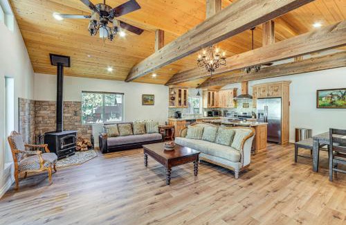 Pine Mountain Club House | Cozy Pine Mountain Club Cabin with Large Deck