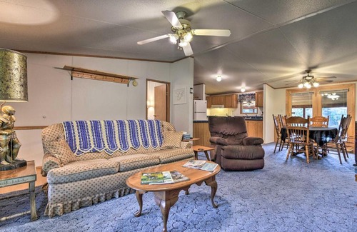 Pittsburg House | Cozy Pittsburg Home on Perry Stream Trail Access!