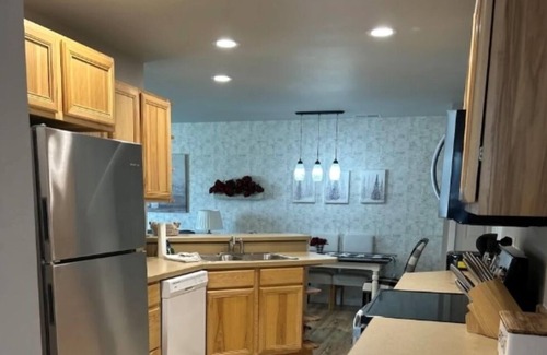 Bozeman Apartment | Cozy place with ski resorts within miles. Hot springs 7 miles away.