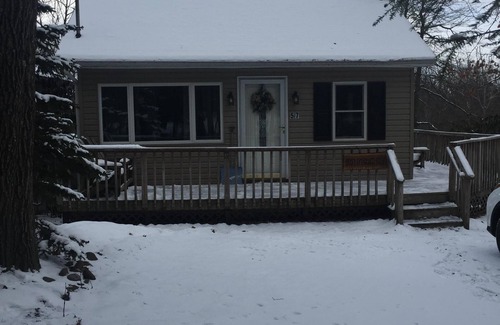 Lake Harmony Cottage | Cozy Pocono Home In The Heart Of Lake Harmony