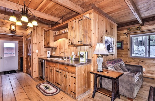 Eagle River House | Cozy PRIVATE Crystal Clear Lake Home! Free WIFI & Firewood!