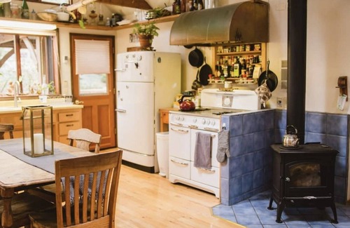 Cedar Ridge House | Cozy, Private House With Hot Tub on 2 Acres