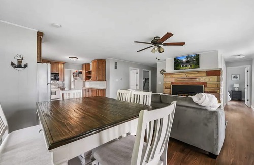 Kalkaska Cottage | Cozy private lakefront cottage, pet-friendly, short drive to Traverse City