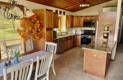Bailey House | Cozy private mountain house on one acre. Private hot tub and pet friendly!