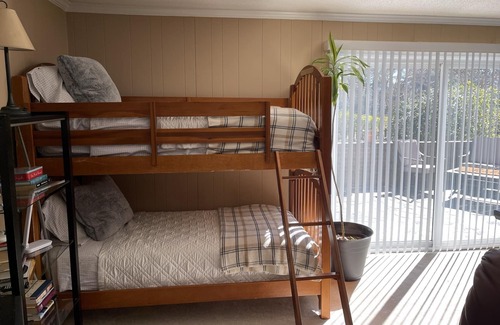Columbia House | Cozy, private, recreation suite