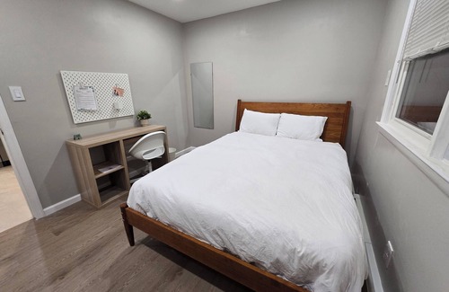 Jersey City Apartment | Cozy Private Room 1 in Modern Shared Apartment - 8 Minute Walk to Path NYC Train