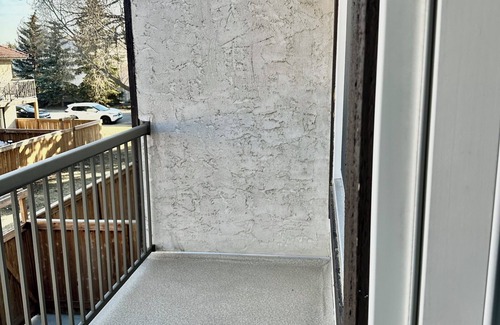 Southeast Edmonton Condo | Cozy Private Room in Edmonton