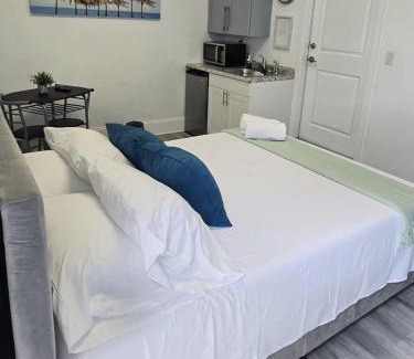 West Perrine House | Cozy Private Room