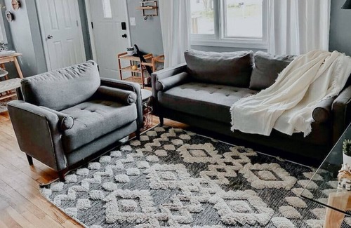 Eastwood House | COZY private room with hanging chair parking and kitchen