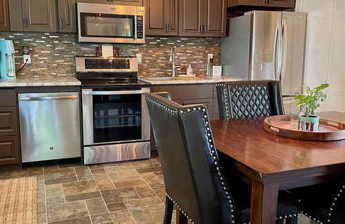 Shakespeare Apartment | Cozy Private Stay | Stratford 10min