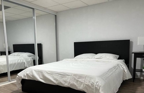 Lakeport House | Cozy Private Suite in a house with free parking