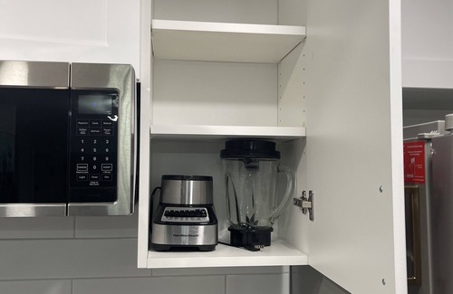 Southwest Edmonton House | Cozy private suite in SW Edmonton close to Windermere and Edmonton Airport