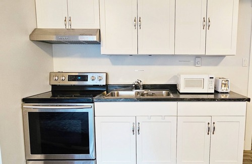 Moncton Apartment | Cozy & Private Walkout Basement