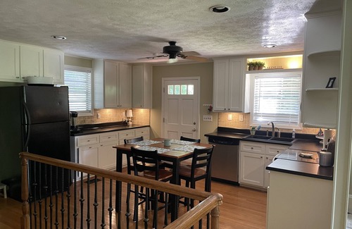 Dawsonville House | Cozy property on Lake Lanier