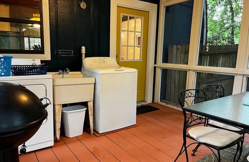 Tallahassee House | COZY, QUAINT, COTTAGE