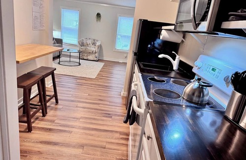 Beaufort House | Cozy & quiet 4 Four. Pets Yes!