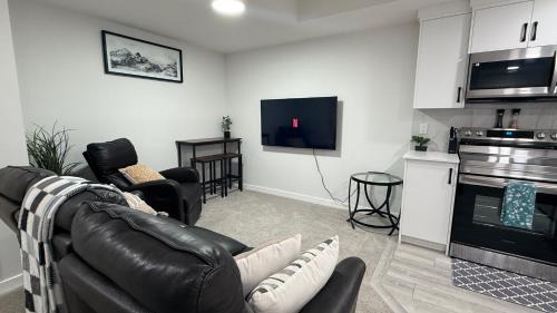 Southwest Calgary Apartment | Cozy & Quiet Calgary 2BR Suite