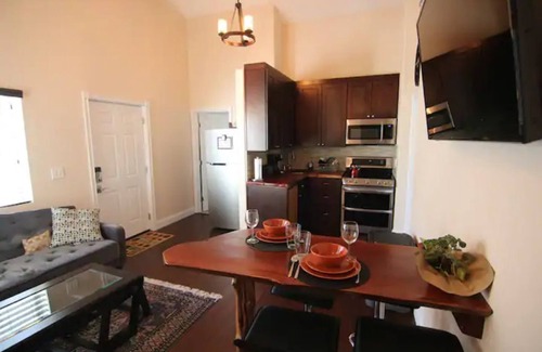 Paradise Apartment | Cozy & Quiet In Las Vegas