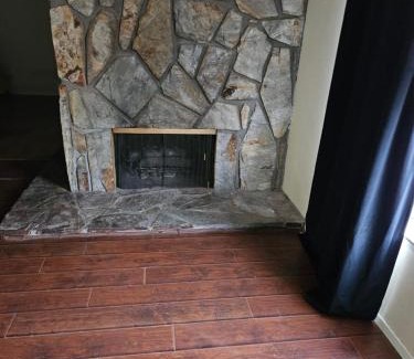 Summerlin House | Cozy Quiet Quarters!