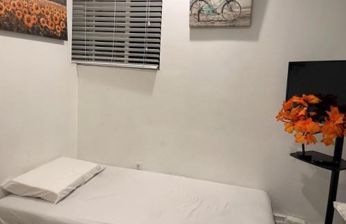 South San Gabriel House | cozy & Quiet Tow Bed & one bath